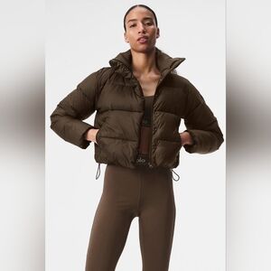 Alo Yoga Gold Rush Puffer